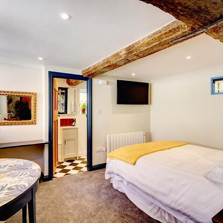 Bed and Breakfast Green Parrot House Devizes Exteriér fotografie
