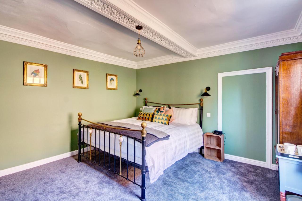 Bed and Breakfast Green Parrot House Devizes Exteriér fotografie